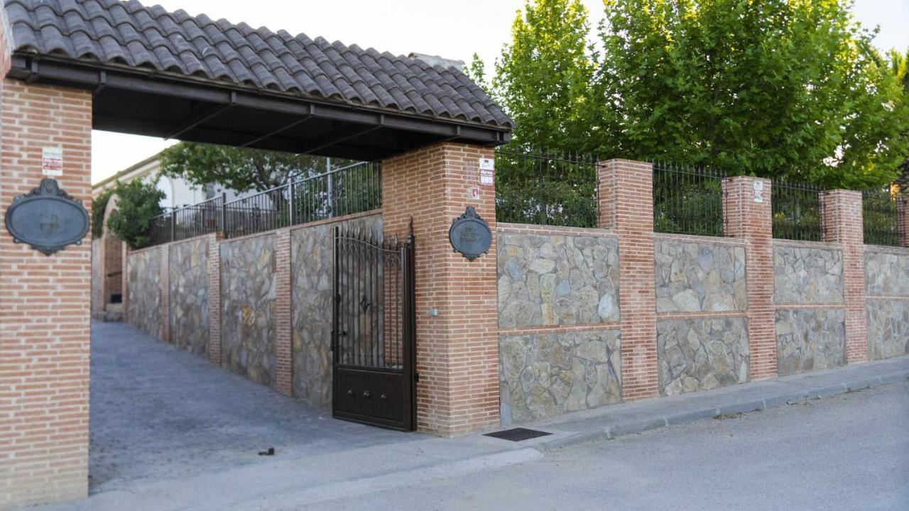 Villa Las Tres Hermanas Albarreal De Tajo By Toledo Ap Екстер'єр фото