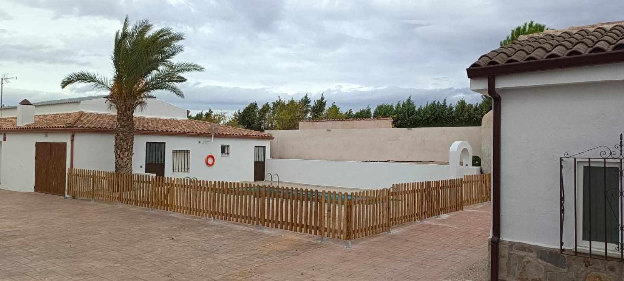 Villa Las Tres Hermanas Albarreal De Tajo By Toledo Ap Екстер'єр фото
