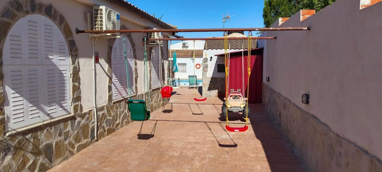 Villa Las Tres Hermanas Albarreal De Tajo By Toledo Ap Екстер'єр фото